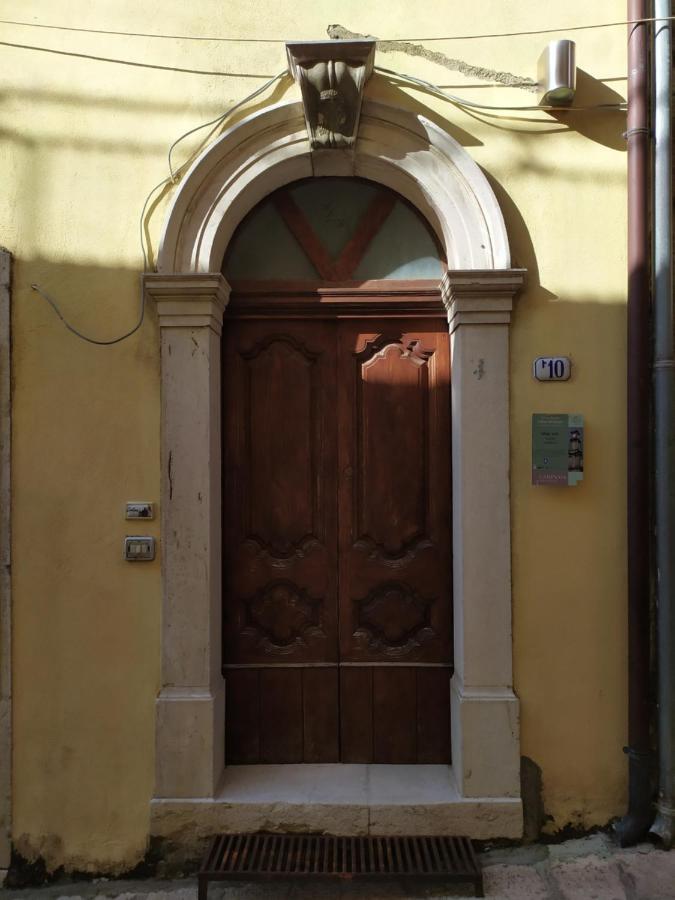 Stanze Don Gesualdo Alloggio Turistico Taurasi Luaran gambar